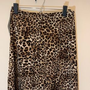 leopard skirt !!
